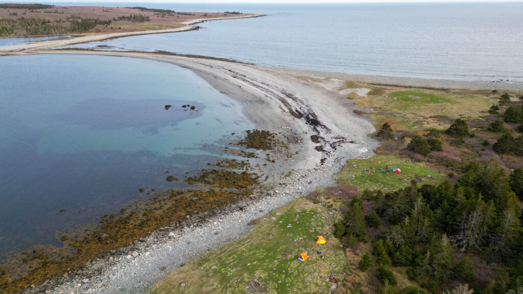 Sandy strip connects North and South Islands